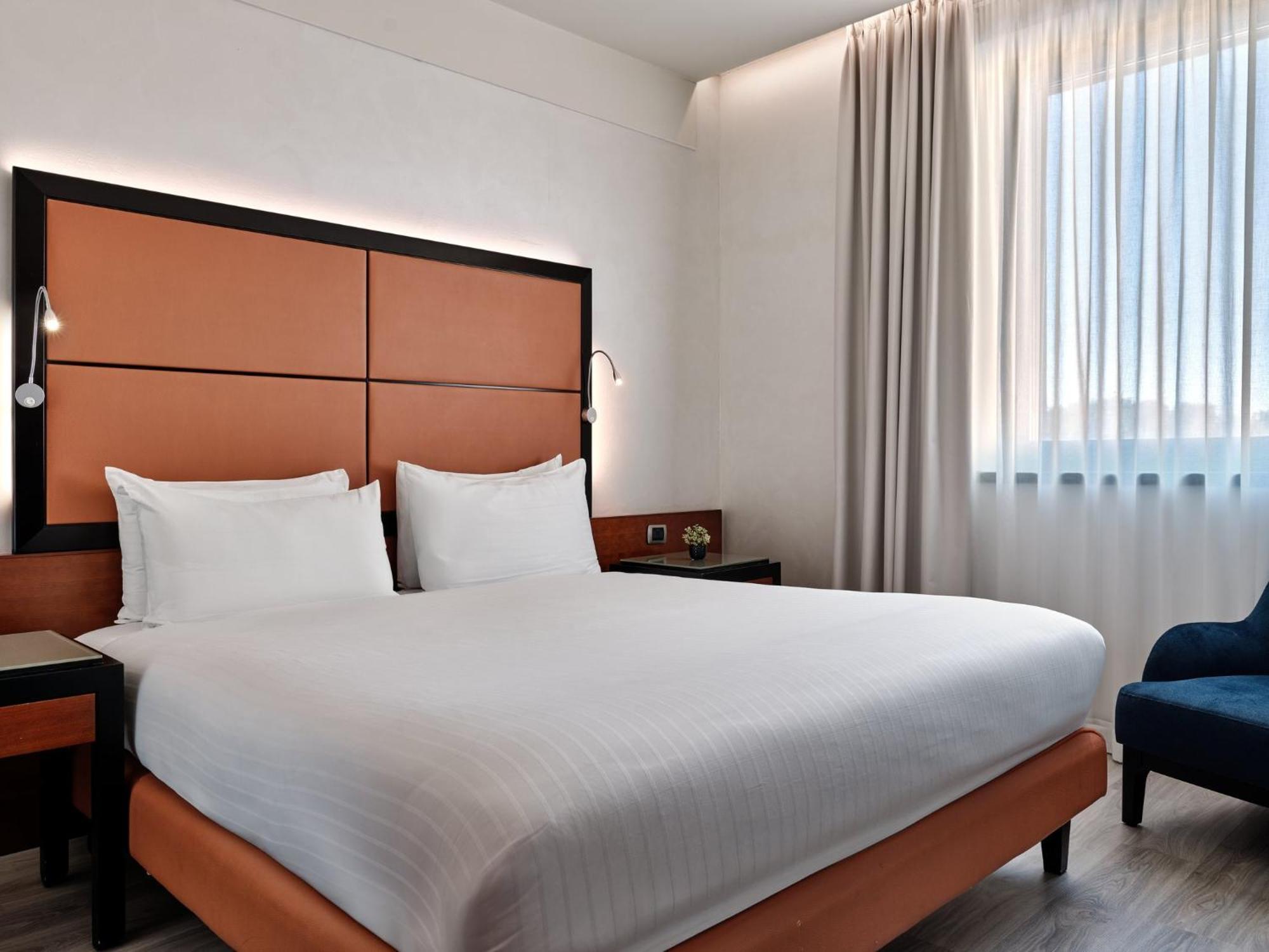 Crowne Plaza Milan - Malpensa Airport By Ihg Hotel Case Nuove  Luaran gambar