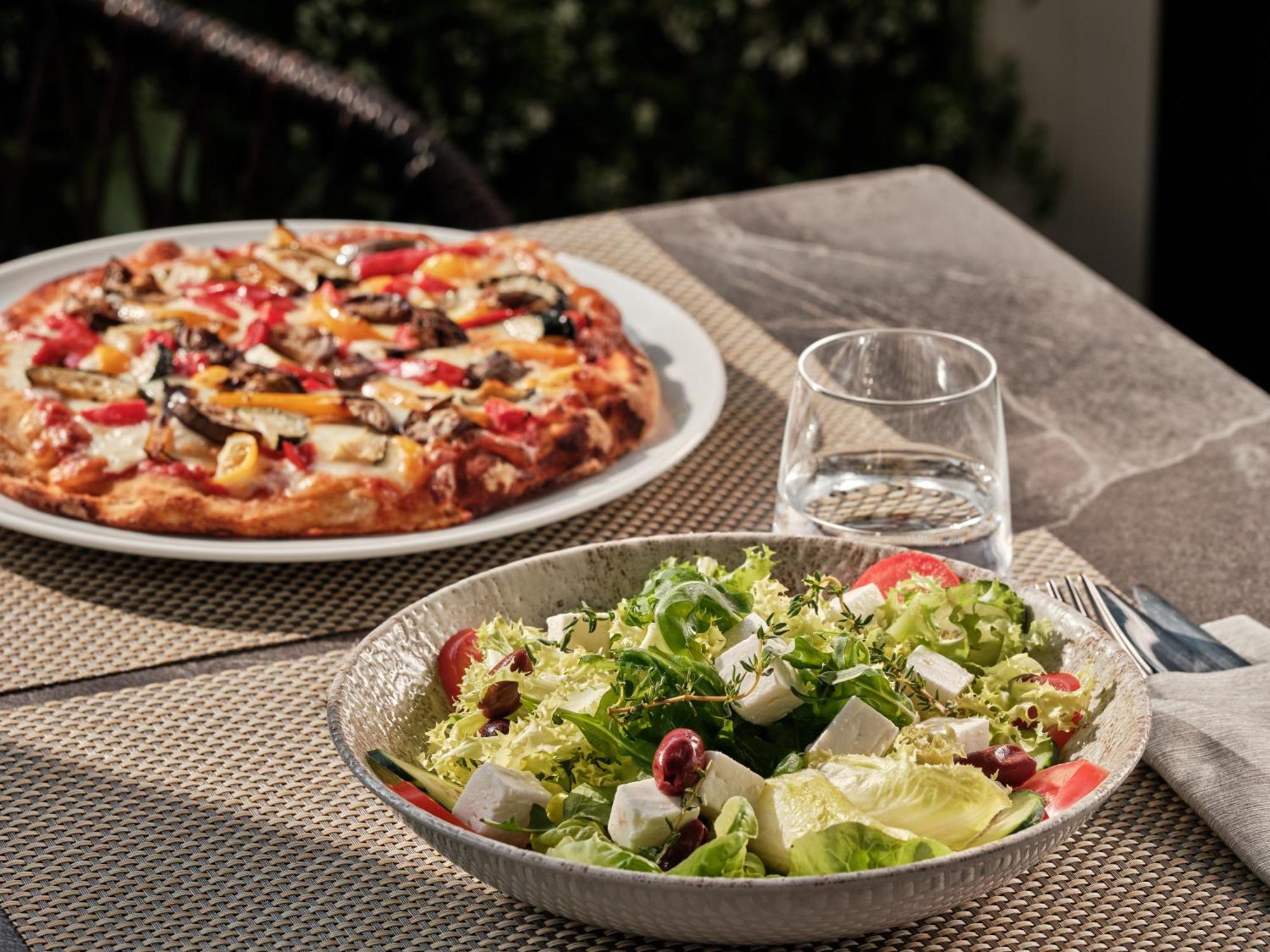 Crowne Plaza Milan - Malpensa Airport By Ihg Hotel Case Nuove  Luaran gambar