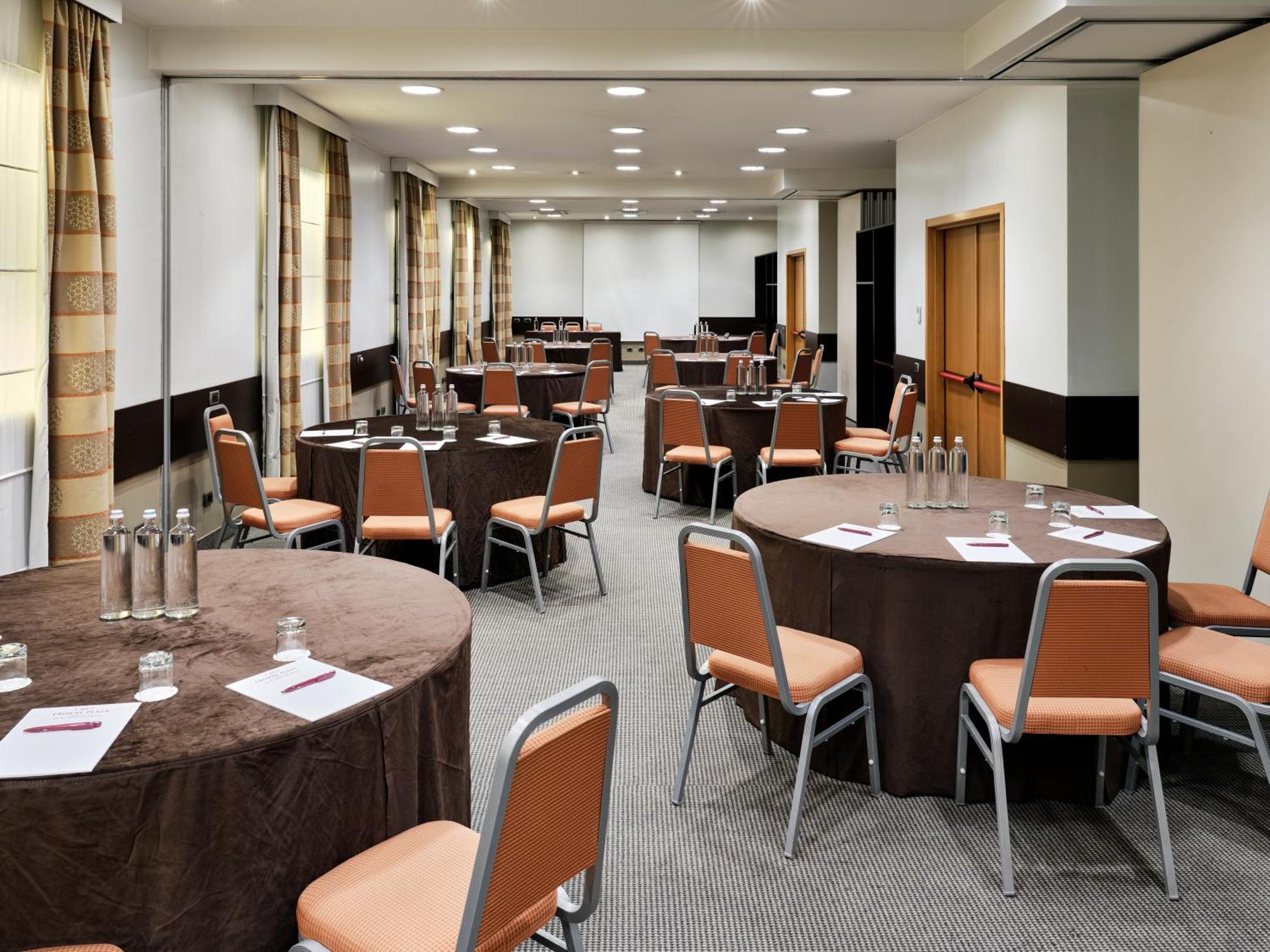 Crowne Plaza Milan - Malpensa Airport By Ihg Hotel Case Nuove  Luaran gambar
